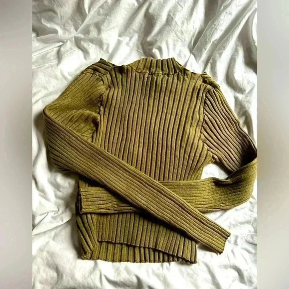 Ribbed Long Sleeve Top Women’s Size Large- Forever 21 - Picture 2 of 3